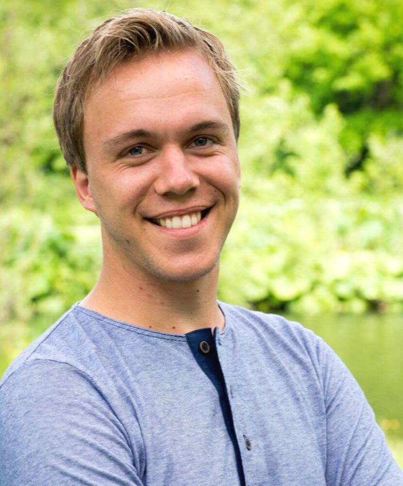 Martijn Dekker: ‘Jongeren horen niet aan de zijlijn te staan’