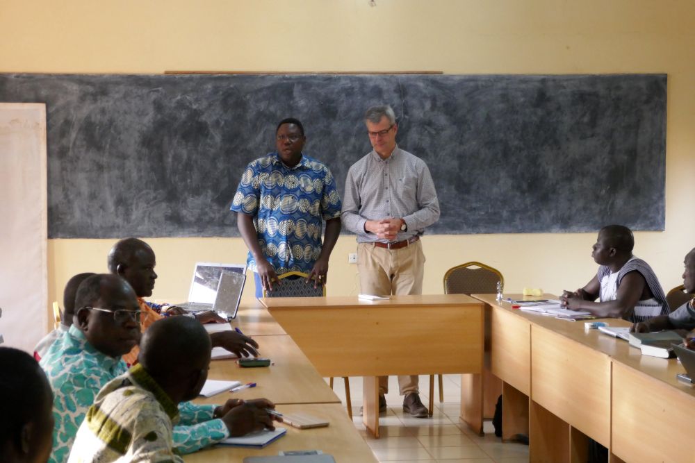 ‘De dominee maakt er wel wijn van’